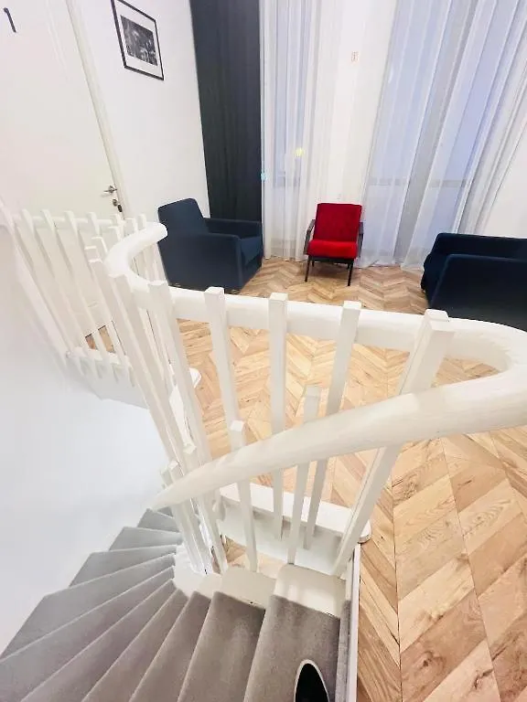 Opera Hotel Tbilisi 4*,